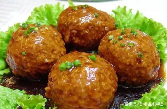 ‘星空体育官网’官媒:别让香港警察流血流汗又流泪(图1) ‘星空体育官网’官媒:别让香港警察流血流汗又流泪(图1)